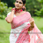 1101- প্রিমিয়াম সেমি মসলিন শাড়ী গামছা চেক+ ম্যাচিং ব্লাউজ পিচ